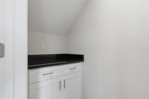 Adosado en venta en Tampa, Florida, 3 dormitorios, 161.37 m2 № 2239007 - foto 11