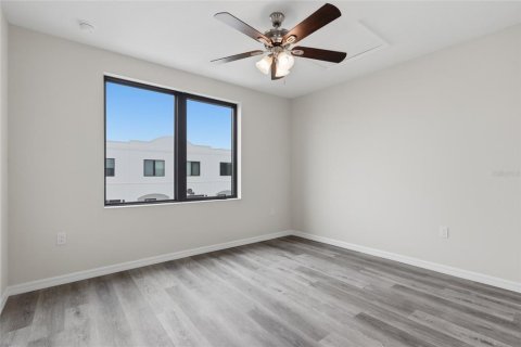 Adosado en venta en Tampa, Florida, 3 dormitorios, 161.37 m2 № 2239007 - foto 22