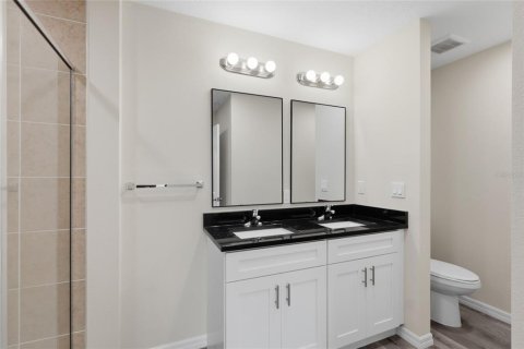 Adosado en venta en Tampa, Florida, 3 dormitorios, 161.37 m2 № 2239007 - foto 17
