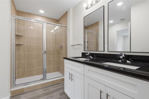 Adosado en venta en Tampa, Florida, 3 dormitorios, 161.37 m2 № 2239007 - foto 18