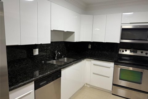 Copropriété à louer à Lauderdale-by-the-Sea, Floride: 2 chambres, 130.06 m2 № 2193403 - photo 6