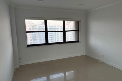Copropriété à louer à Lauderdale-by-the-Sea, Floride: 2 chambres, 130.06 m2 № 2193403 - photo 10