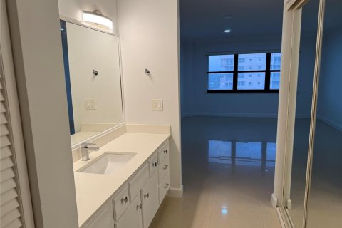Copropriété à louer à Lauderdale-by-the-Sea, Floride: 2 chambres, 130.06 m2 № 2193403 - photo 17