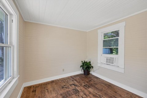 House in Sarasota, Florida 3 bedrooms, 106.84 sq.m. № 1629927 - photo 24