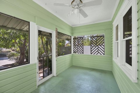 House in Sarasota, Florida 3 bedrooms, 106.84 sq.m. № 1629927 - photo 4