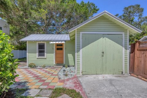 House in Sarasota, Florida 3 bedrooms, 106.84 sq.m. № 1629927 - photo 20
