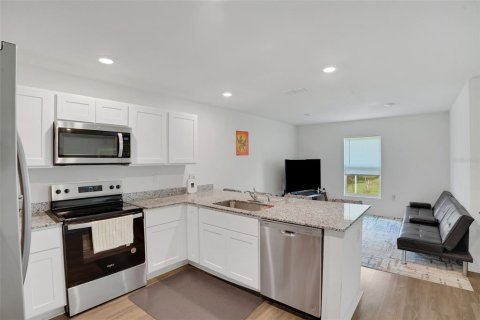 Villa ou maison à vendre à Punta Gorda, Floride: 3 chambres, 131.18 m2 № 2351682 - photo 9