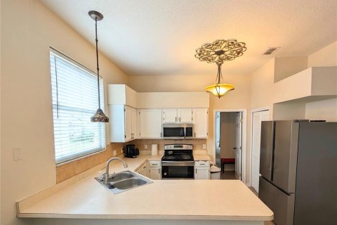 Casa en venta en Kissimmee, Florida, 3 dormitorios, 179.67 m2 № 2329334 - foto 11