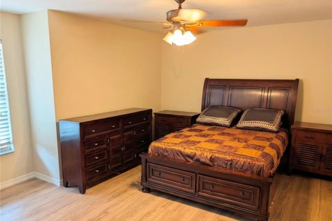 Casa en venta en Kissimmee, Florida, 3 dormitorios, 179.67 m2 № 2329334 - foto 5
