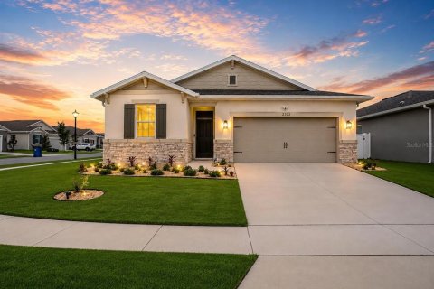 House in Eagle Lake, Florida 4 bedrooms, 174.84 sq.m. № 2226961