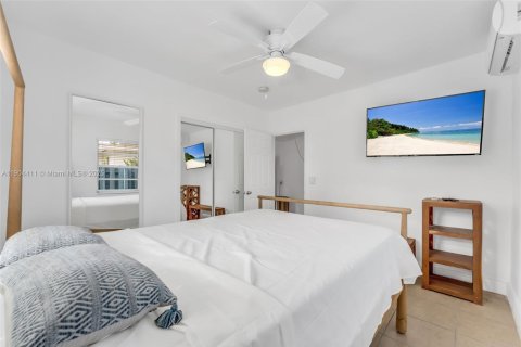 Commercial property in Hollywood, Florida 117.06 sq.m. № 1956294 - photo 6