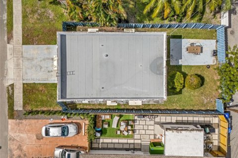 Commercial property in Hollywood, Florida 117.06 sq.m. № 1956294 - photo 27