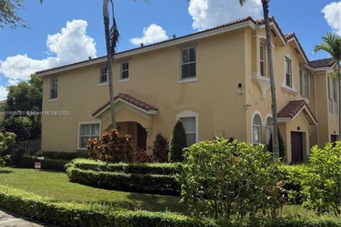 Villa ou maison à vendre à Miami, Floride: 4 chambres, 184.41 m2 № 1956670 - photo 5
