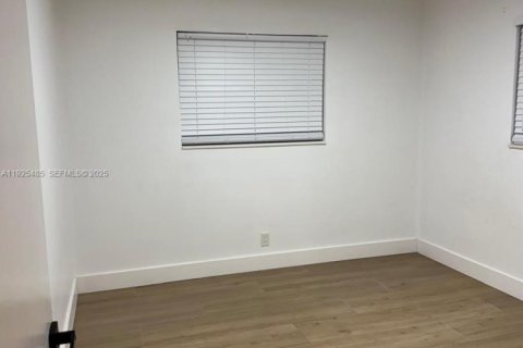 Villa ou maison à louer à Dania Beach, Floride: 3 chambres, 231.42 m2 № 1986835 - photo 11