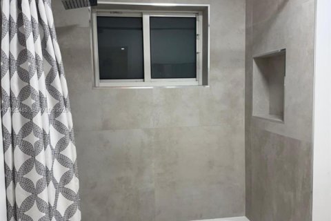 Villa ou maison à louer à Dania Beach, Floride: 3 chambres, 231.42 m2 № 1986835 - photo 9