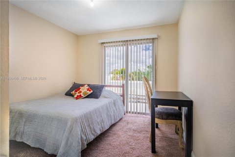 Townhouse in Deerfield Beach, Florida 4 bedrooms, 184.13 sq.m. № 2011617 - photo 26