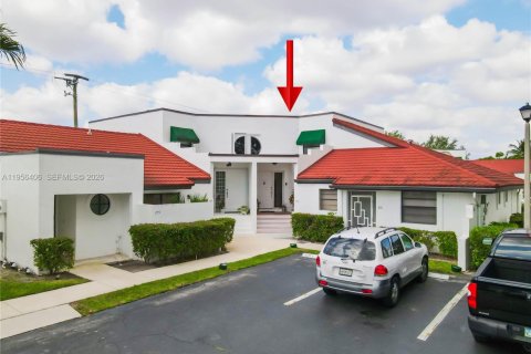 Townhouse in Deerfield Beach, Florida 4 bedrooms, 184.13 sq.m. № 2011617