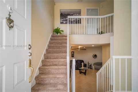 Townhouse in Deerfield Beach, Florida 4 bedrooms, 184.13 sq.m. № 2011617 - photo 5