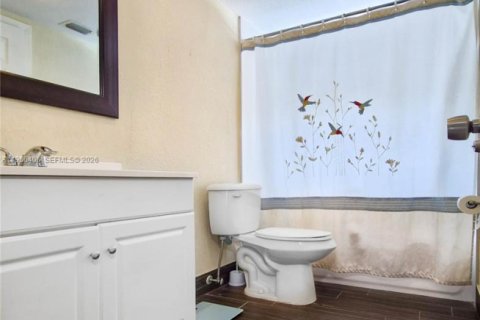 Townhouse in Deerfield Beach, Florida 4 bedrooms, 184.13 sq.m. № 2011617 - photo 24