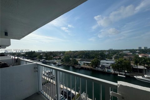 Снять в аренду кондоминиум в Норт-Майами, Флорида 1 спальня, 74.97м2, № 2005597 - фото 11