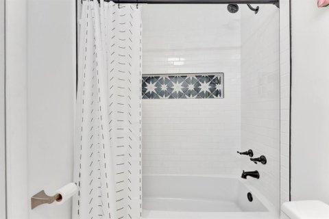 Купить виллу или дом в Холливуд, Флорида 4 комнаты, 133.78м2, № 2085103 - фото 22