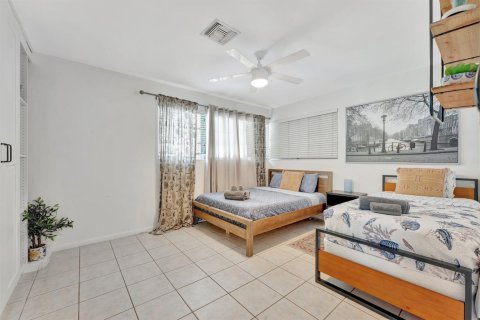 Купить виллу или дом в Холливуд, Флорида 4 комнаты, 133.78м2, № 2085103 - фото 18