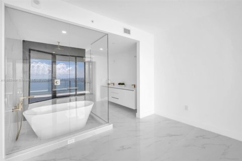Copropriété à louer à Miami, Floride: 4 chambres, 239.87 m2 № 1981016 - photo 26