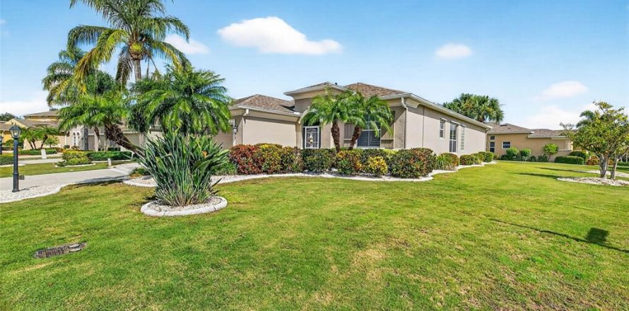 Villa ou maison à Sun City Center, Floride 2 chambres, 165.83 m2 № 1918198