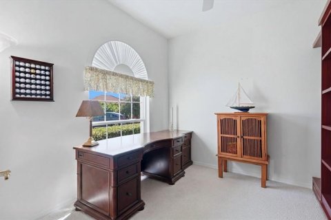House in North Port, Florida 2 bedrooms, 156.91 sq.m. № 2199575 - photo 15