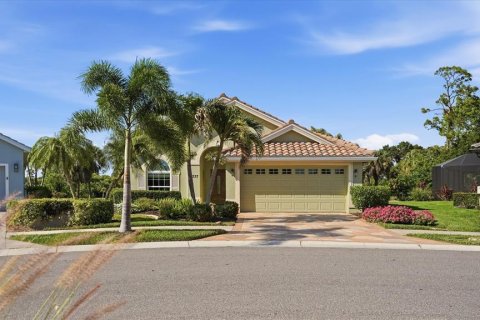 House in North Port, Florida 2 bedrooms, 156.91 sq.m. № 2199575 - photo 2