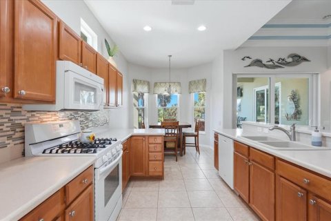 House in North Port, Florida 2 bedrooms, 156.91 sq.m. № 2199575 - photo 12
