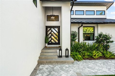 House in Sarasota, Florida 3 bedrooms, 226.12 sq.m. № 2156926 - photo 4