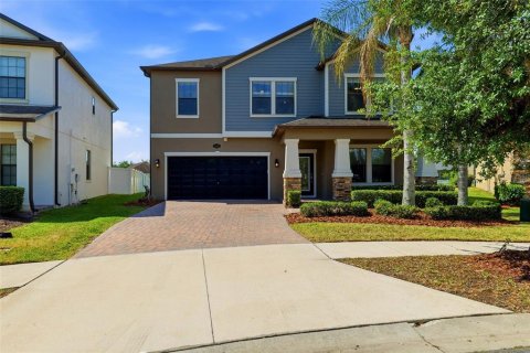 House in Tampa, Florida 4 bedrooms, 281.87 sq.m. № 2151459 - photo 2