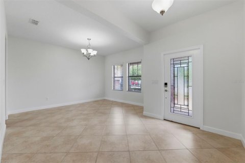 House in Tampa, Florida 4 bedrooms, 281.87 sq.m. № 2151459 - photo 6