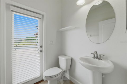 House in Tampa, Florida 4 bedrooms, 281.87 sq.m. № 2151459 - photo 22