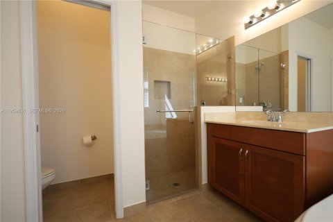 House in Greenacres, Florida 3 bedrooms, 163.42 sq.m. № 2021965 - photo 13