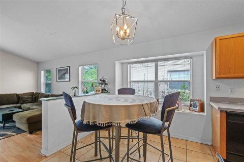 Casa en venta en Orlando, Florida, 4 dormitorios, 179.21 m2 № 1804117 - foto 24