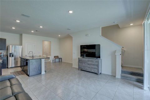 Townhouse in Wesley Chapel, Florida 3 bedrooms, 155.43 sq.m. № 1744860 - photo 14