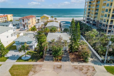 Immobilier commercial à vendre à New Smyrna Beach, Floride: 4 chambres, 130.81 m2 № 1722345 - photo 1