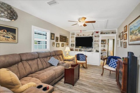 House in Englewood, Florida 3 bedrooms, 177.07 sq.m. № 1370015 - photo 23