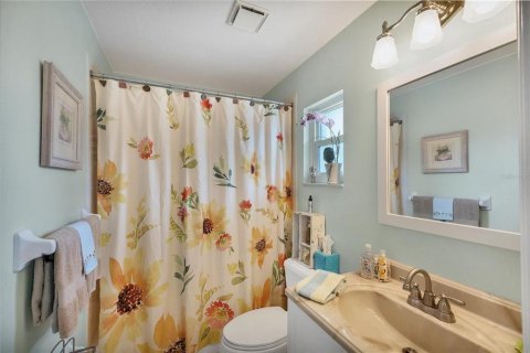 House in Englewood, Florida 3 bedrooms, 177.07 sq.m. № 1370015 - photo 20