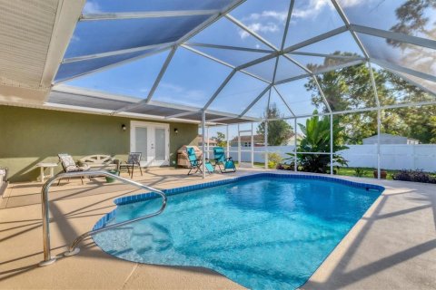 House in Englewood, Florida 3 bedrooms, 177.07 sq.m. № 1370015 - photo 29