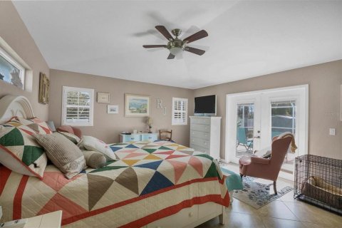 House in Englewood, Florida 3 bedrooms, 177.07 sq.m. № 1370015 - photo 16
