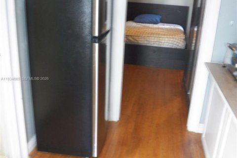 Immobilier commercial à louer à Hollywood, Floride: 1 chambre, 330.64 m2 № 1992234 - photo 9