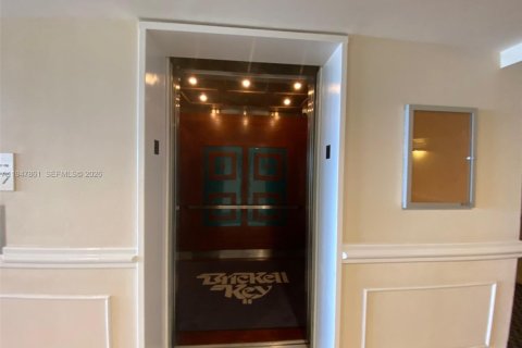 Copropriété à vendre à Miami, Floride: 1 chambre, 65.03 m2 № 2004581 - photo 8