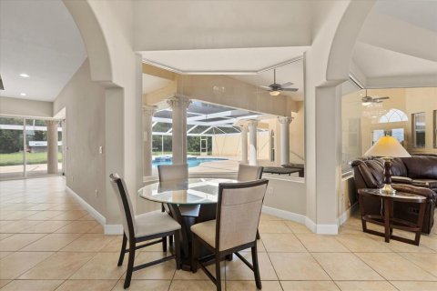 House in Ocala, Florida 5 bedrooms, 486.99 sq.m. № 1598133 - photo 19