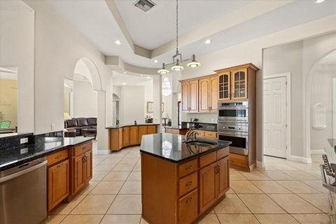 Casa en venta en Ocala, Florida, 5 dormitorios, 486.99 m2 № 1598133 - foto 6