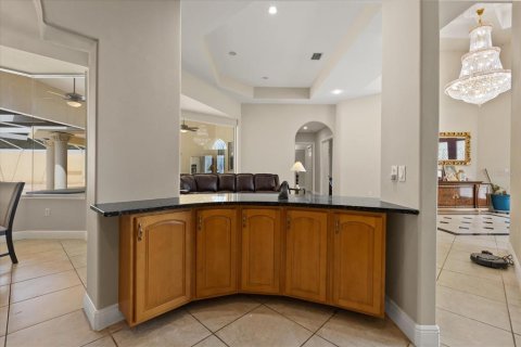 Casa en venta en Ocala, Florida, 5 dormitorios, 486.99 m2 № 1598133 - foto 4