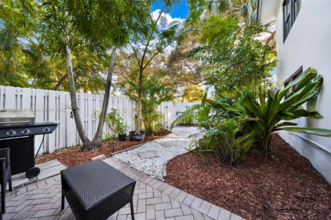 Appartement à louer à Fort Lauderdale, Floride: 1 chambre, 401.8 m2 № 1964902 - photo 22