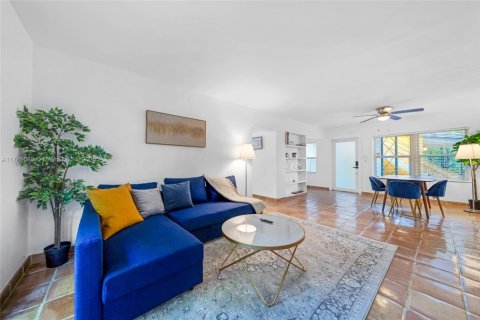 Appartement à louer à Fort Lauderdale, Floride: 1 chambre, 401.8 m2 № 1964902 - photo 9